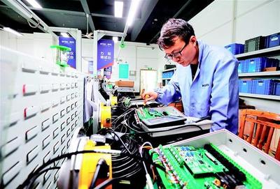 自主研發 驅動電子軟硬件產品出口增長四倍的創新引擎